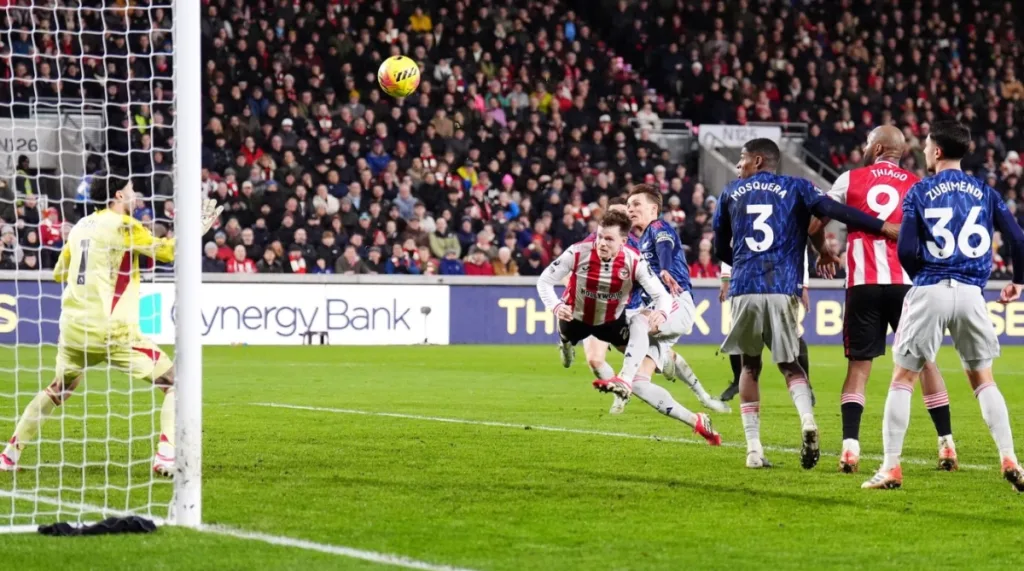 8 điểm nhấn vòng 26 Ngoại hạng Anh